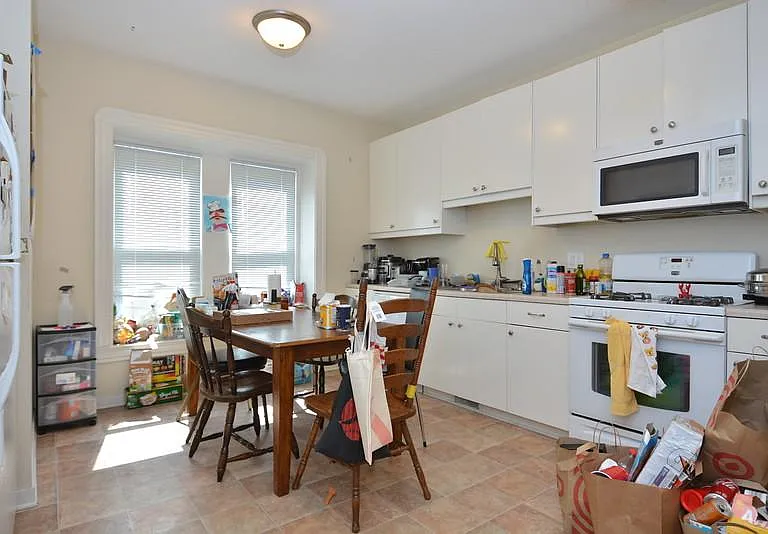 877 Snelling Ave N #2 — Photo 2