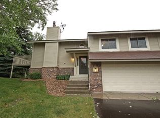8543 Xenium Ln N, Maple Grove, MN 55369
