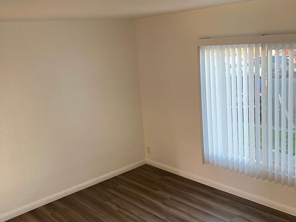5th image of 625 Elm Ave #2