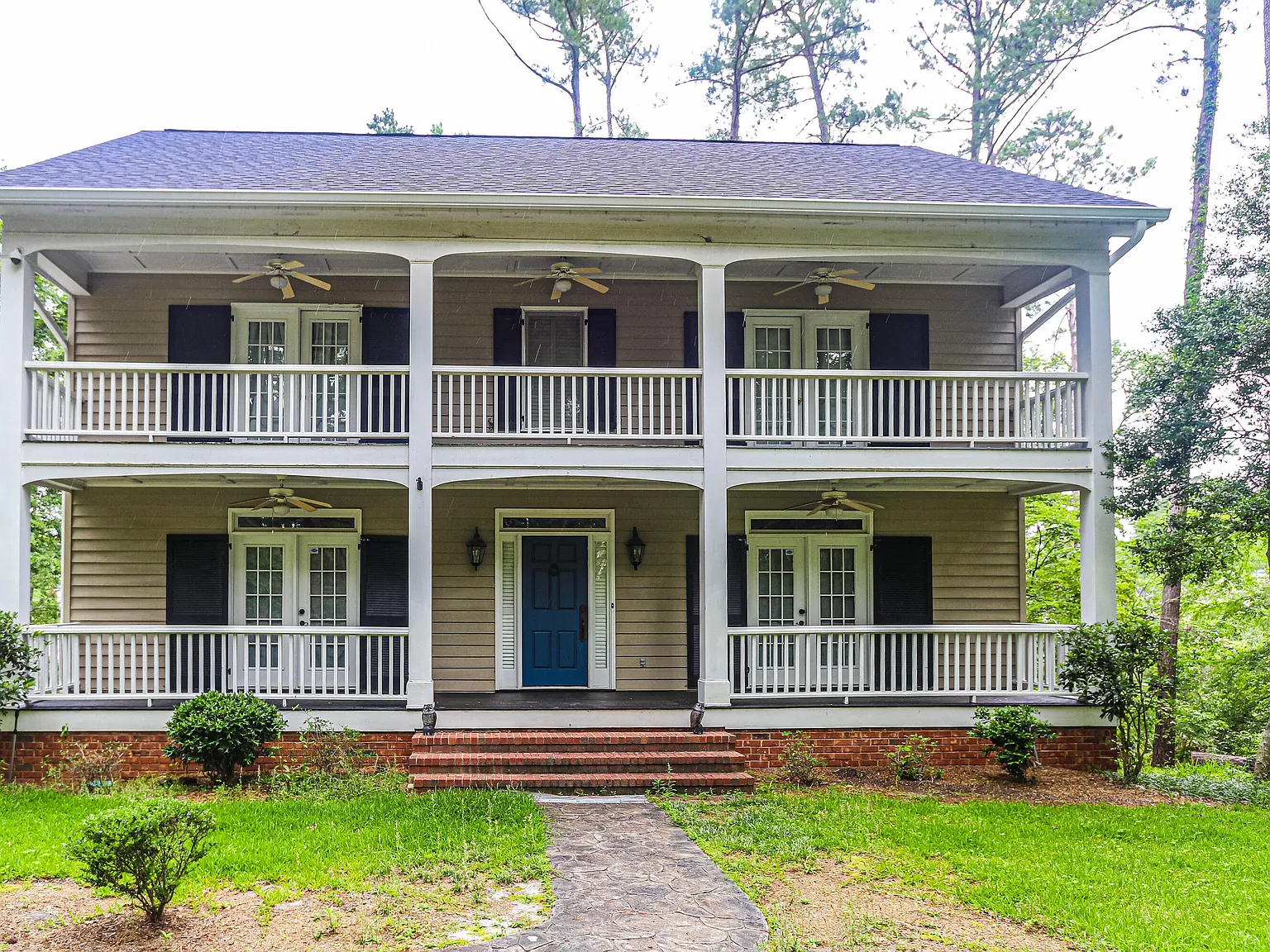 4 bed, 3.5 bath, 3880 sqft, $2,950 — Photo 3