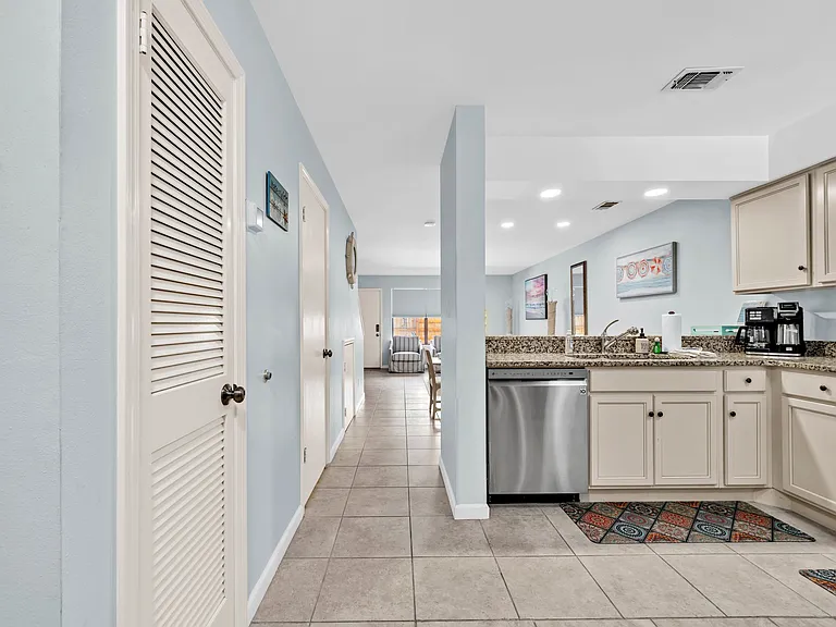 91 Norwood Dr #12 — Photo 5