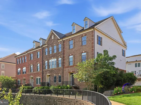 9140 Kenway Ln, Frederick, MD 21704