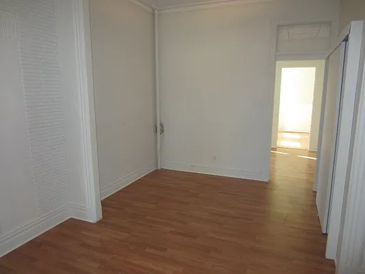 Rented by Capri Jet Realty Corp | media 2