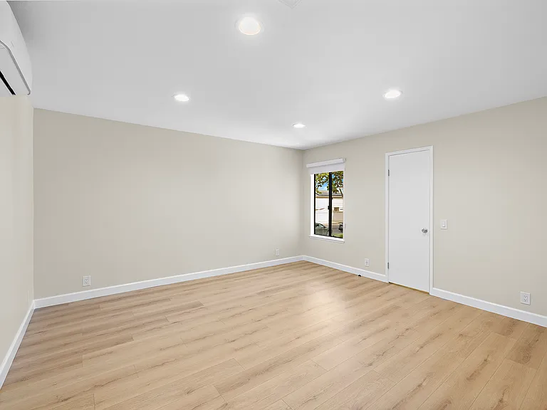 1002 Nancy Ln #1002 — Photo 5