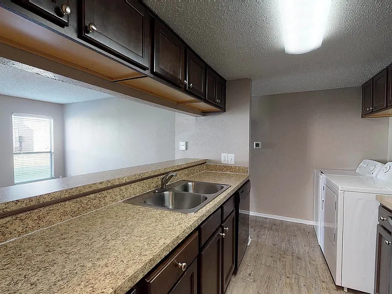 Addison Apartments at the Park — Photo 65