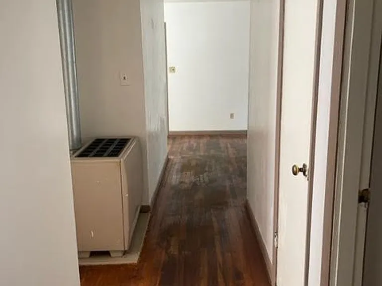 334 Williams St — Photo 8