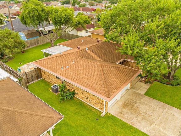 2nd image of 1405 Walnut Dr