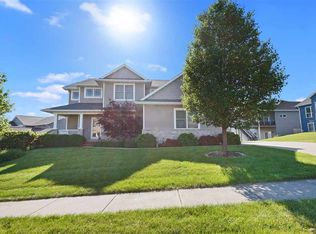 1038 Tipperary Rd, Iowa City, IA 52246