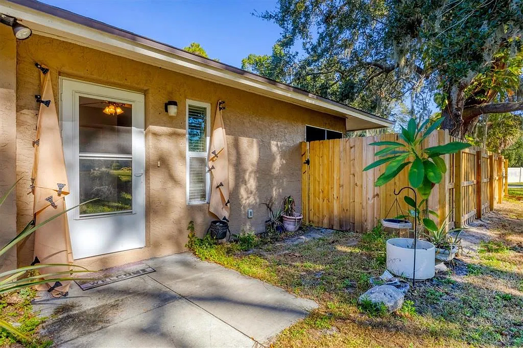 1 bed, 1.0 bath, 450 sqft, $1,500 — Photo 1