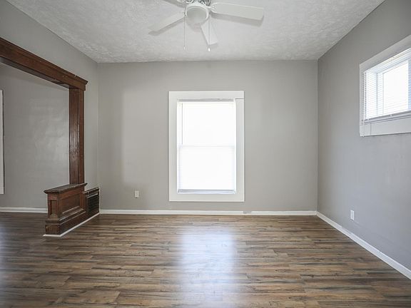 4th image of 559 E Exchange St