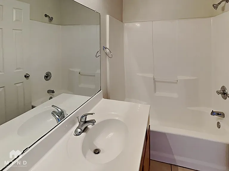 804 N Belmont Ave #B — Photo 17