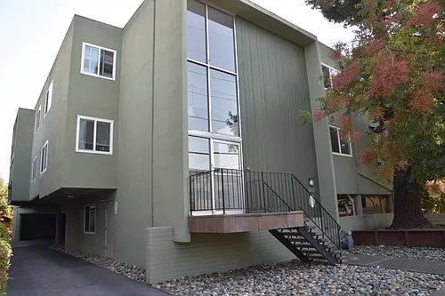 1207 Hopkins Ave Photo 1