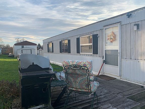 2nd image of 1050 Valley View Ave Trailer 7