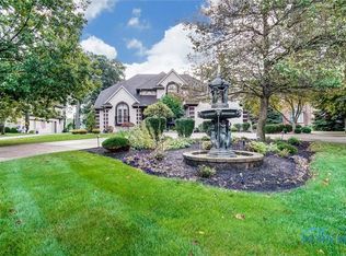 25759 Edinborough Cir, Perrysburg, OH