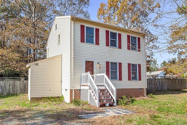 1st image of 600 Royal Crescent Dr