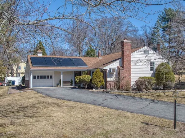 56 Chase Rd, Marlborough, MA 01752