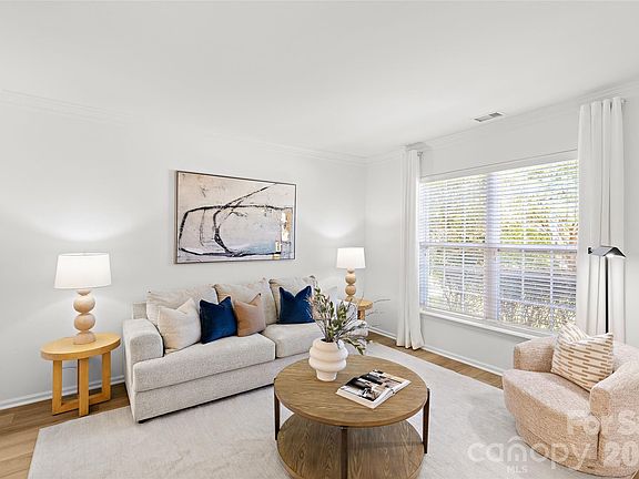 5th image of 14724 Bridle Trace Ln
