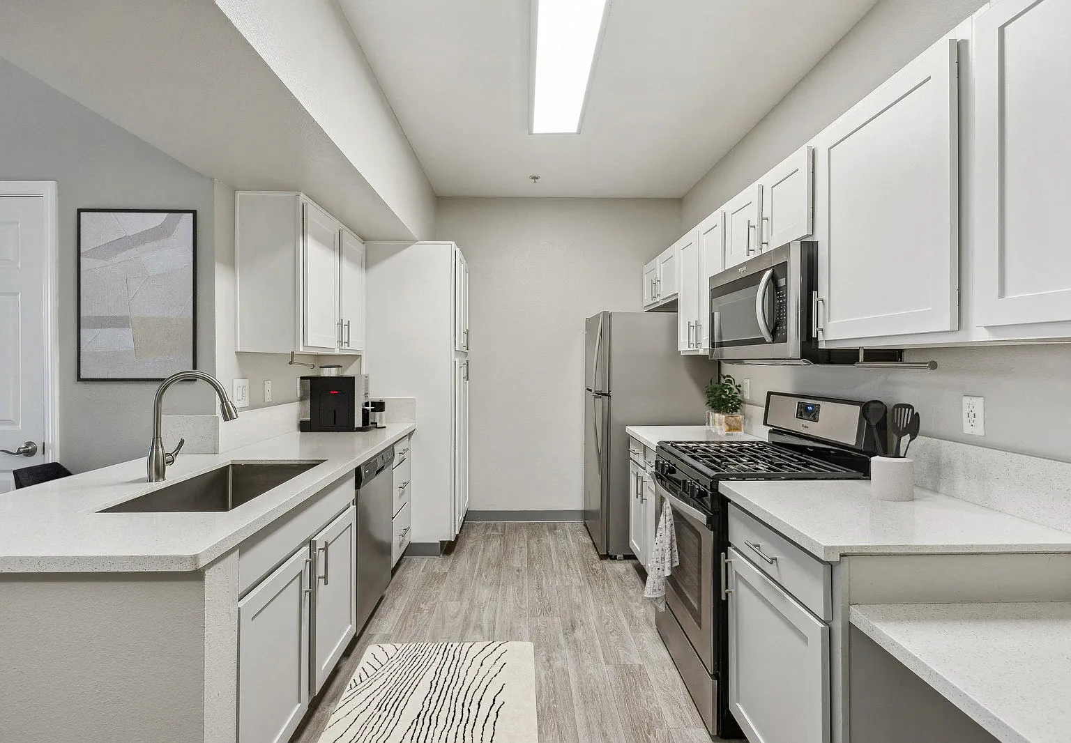 Marina Village Apartments — Photo 1