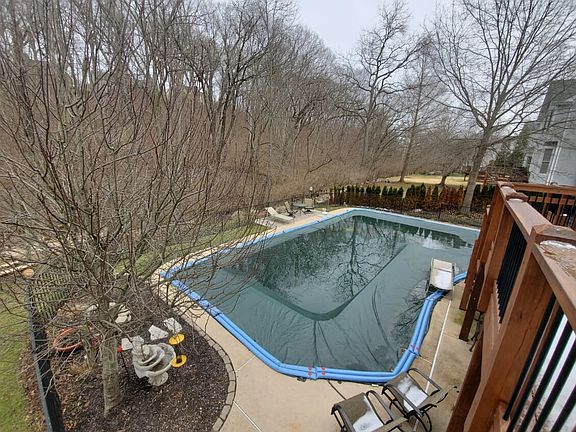 4th image of 249 Turnberry Place Dr