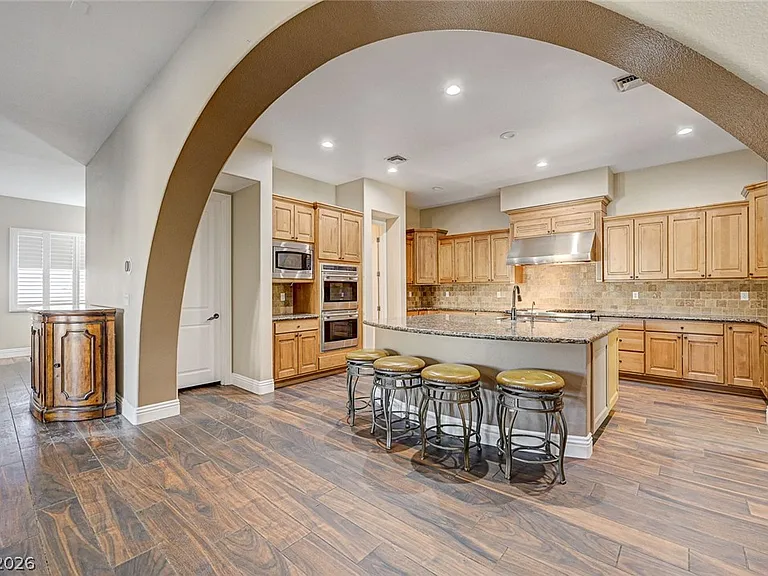 8490 Via De Bellasidra Ct — Photo 17