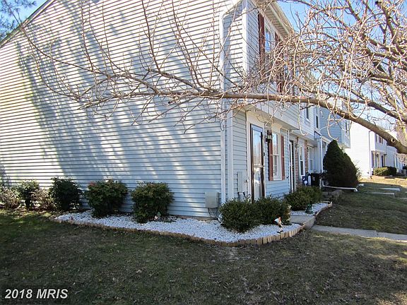 4th image of 79 Stillwood Cir