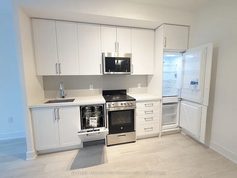 2450 Old Bronte Rd #524 — Photo 3