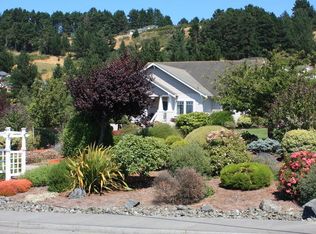 1975 Rohnerville Rd, Fortuna, CA 95540