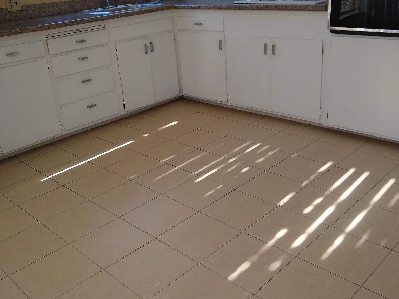 2 bed, 850 sqft, $3,200 — Photo 4