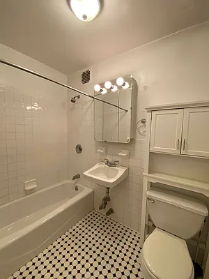 Rented by Corcoran | media 5