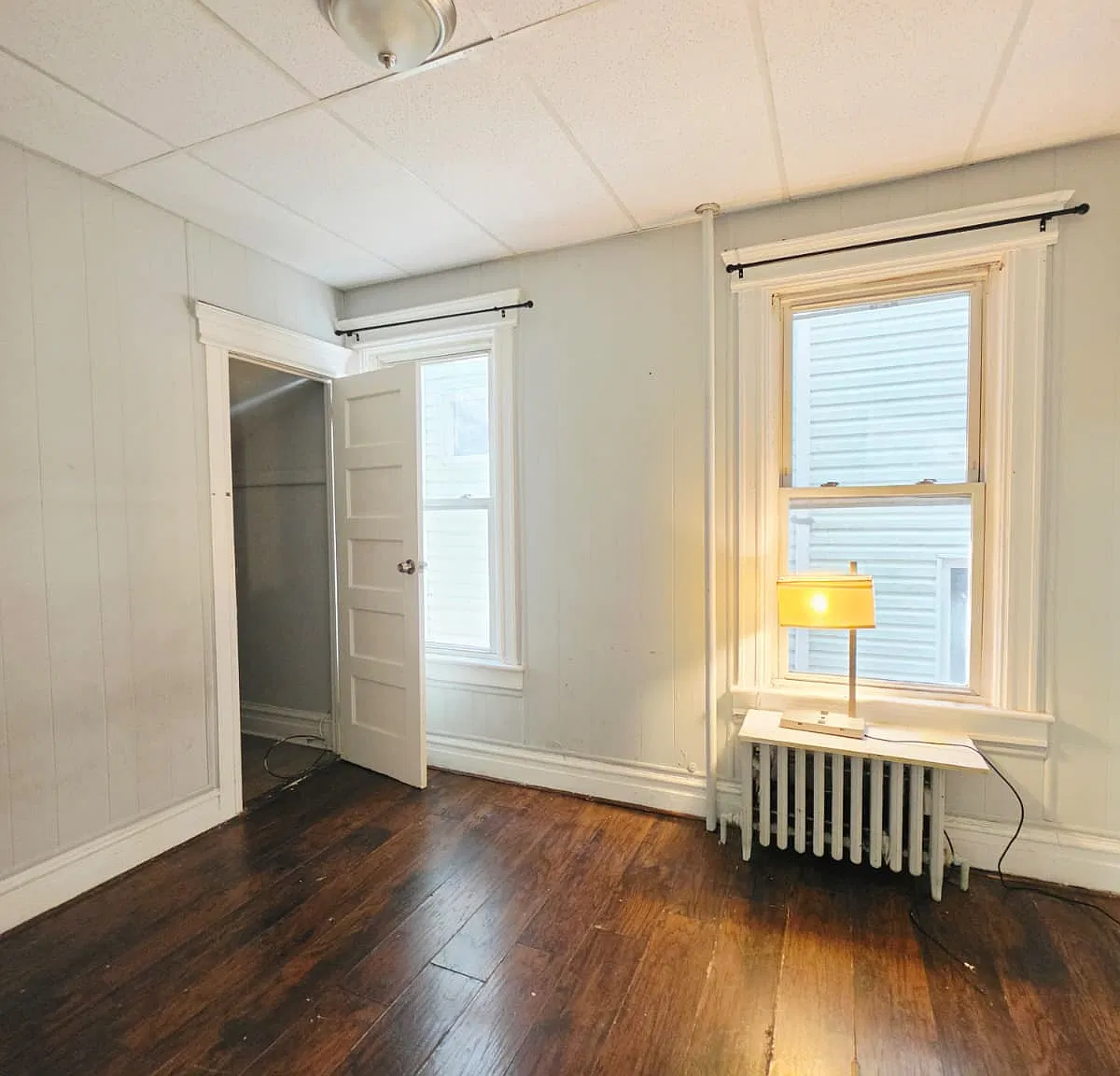 3 bed, 1000 sqft, $2,400 — Photo 2