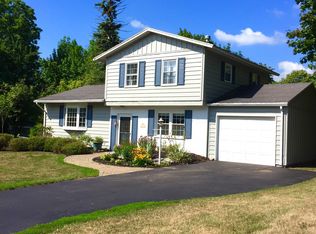 3692 W Saddleback Rd, Canandaigua, NY 14424