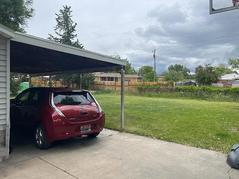 164 N 300 E #B — Photo 12