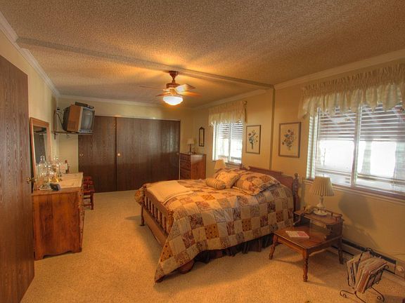 5th image of 50772 Conifer Dr
