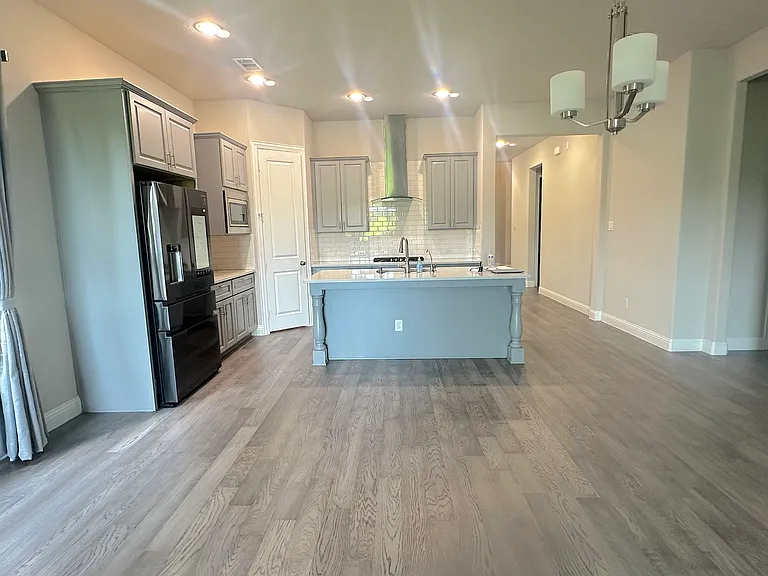 12709 Royal Oaks Ln — Photo 5