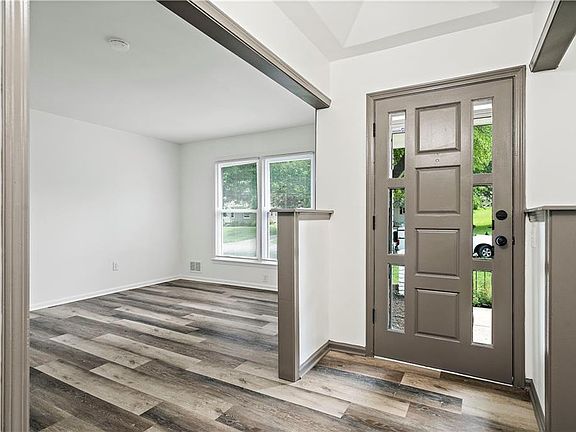 4th image of 11810 E 60th Ter