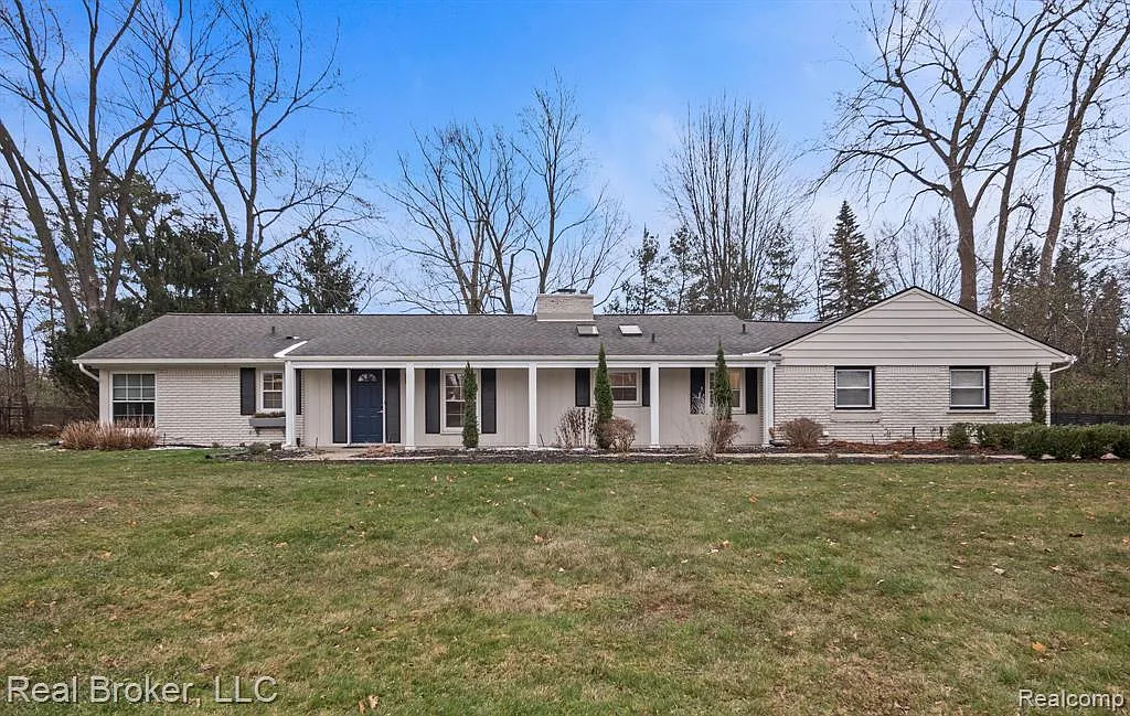 3 bed, 1.5 bath, 1500 sqft, $3,400 — Photo 2