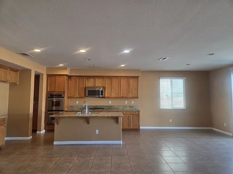 36813 Gemina Ave — Photo 5