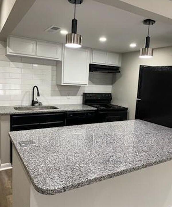 1st image of 4438 Dorothy Dr APT 6