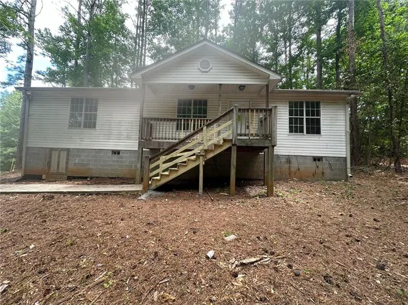 7155 Pineneedle Dr SW, Covington, GA 30014