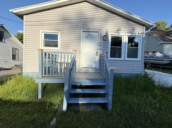 10 Noble St, Harveys Lake, PA 18618