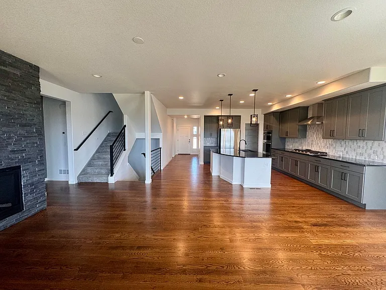 8275 Nat Love Dr — Photo 18