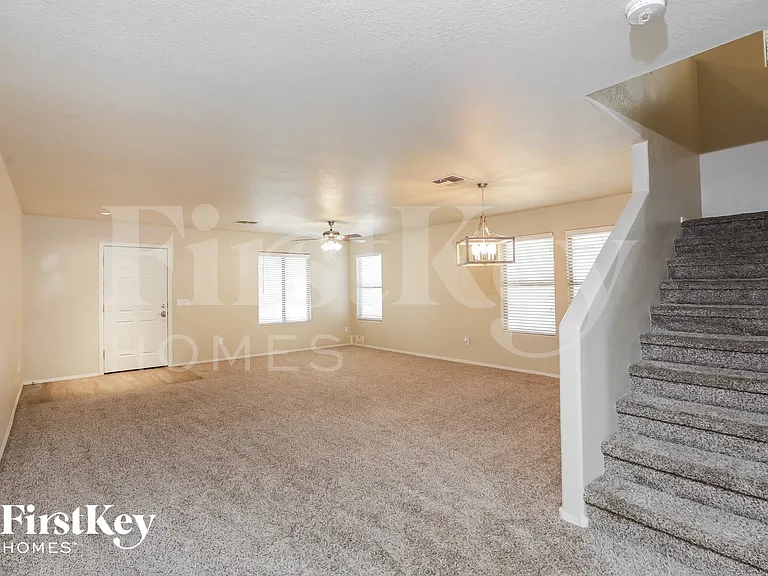 21172 E Avenida Del Valle — Photo 4