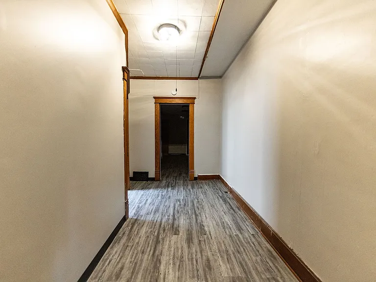 601 E 2nd Ave #2 — Photo 2