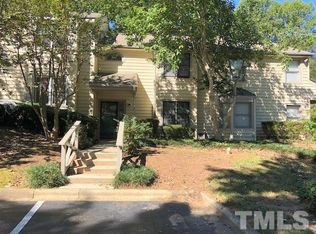 305 Oak Hollow Ct, Raleigh, NC 27613