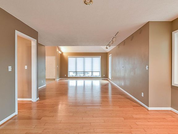 5th image of 3444 S Ashwood Dr