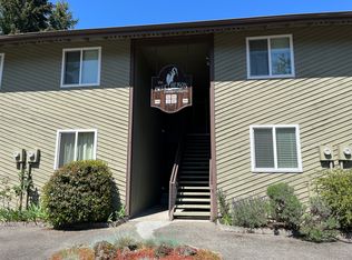 153 Wallace Way NE, Bainbridge Island, WA 98110