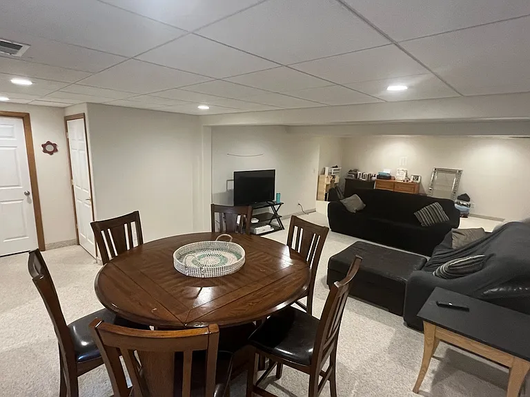 601 Moose Ct — Photo 17