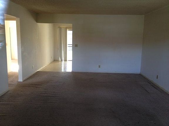 3rd image of 3900 Harwood St