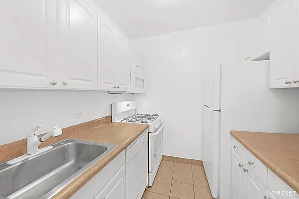 Rented by PocketBroker Inc | media 4