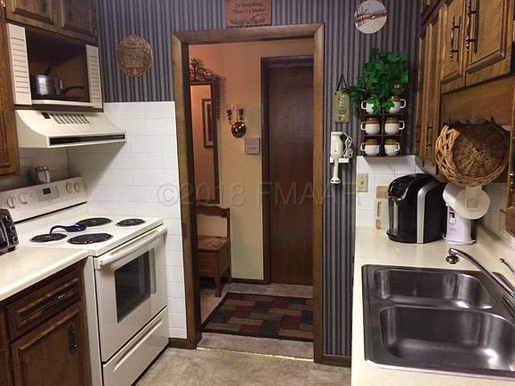4th image of 3108 5th St S APT 12